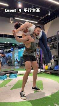 腰还撑得住？源哥恺嫂男友力测试！不亏是征服源哥的男人👍
