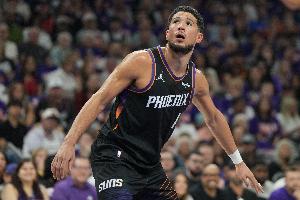 还剩4年2.5亿！莱格勒：布克不是最糟合同之一 他没得到足够支持